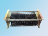 不銹鋼電阻器，是指在電子電路中時(shí)常會(huì)用到不銹鋼電阻器器，簡(jiǎn)稱不銹鋼電阻器。所謂不銹鋼電阻器，是指電阻的阻值誤差、電阻的熱穩(wěn)定性（溫度系數(shù)）、電阻器的分布參數(shù)（分布電容和分布電感）等項(xiàng)指標(biāo)均達(dá)到一定標(biāo)準(zhǔn)的電阻器。